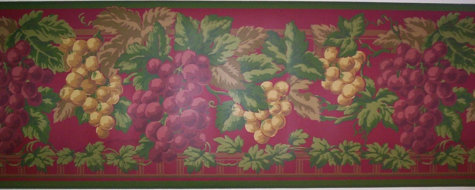 Grape Clusters Wall Border