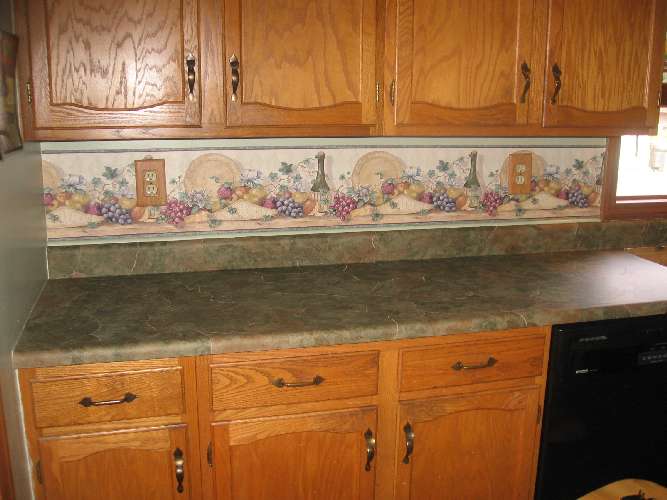Kitchen countertop resurfaced with PaperIllusion Hearthstone Camouflage
